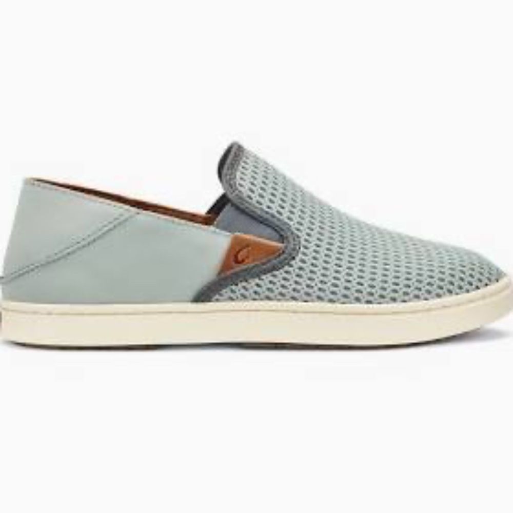 Olu Kai Pehuea Pale Grey/Charcoal Trim‎ Casual Shoes Sz 8